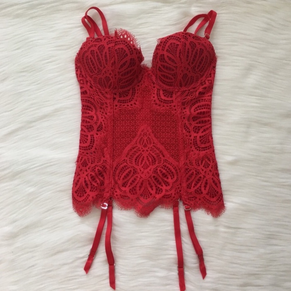 SOLD** New Victoria’s Secret Red Lace Bustier